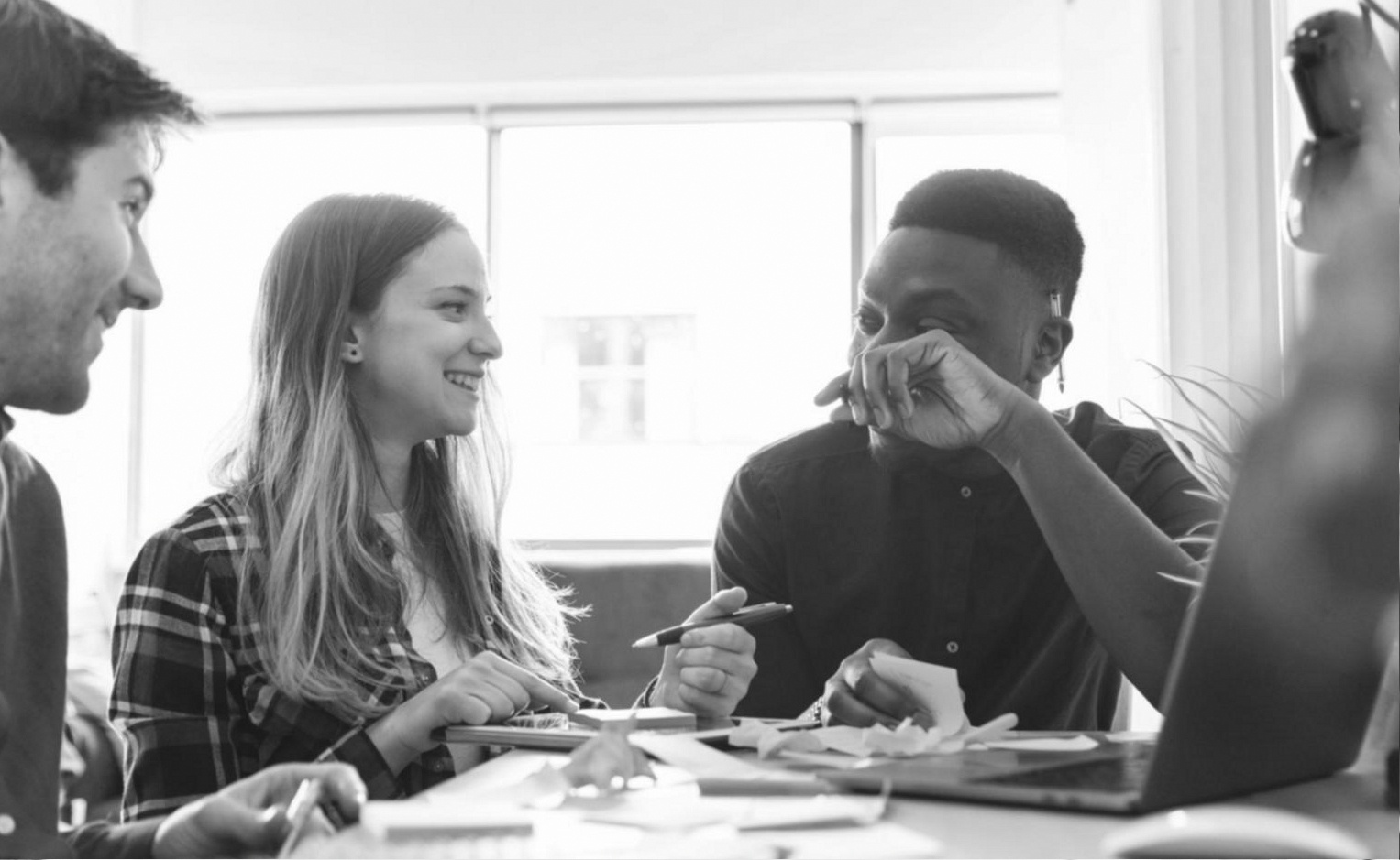 Sales copywriting workspace with notes and writing tools